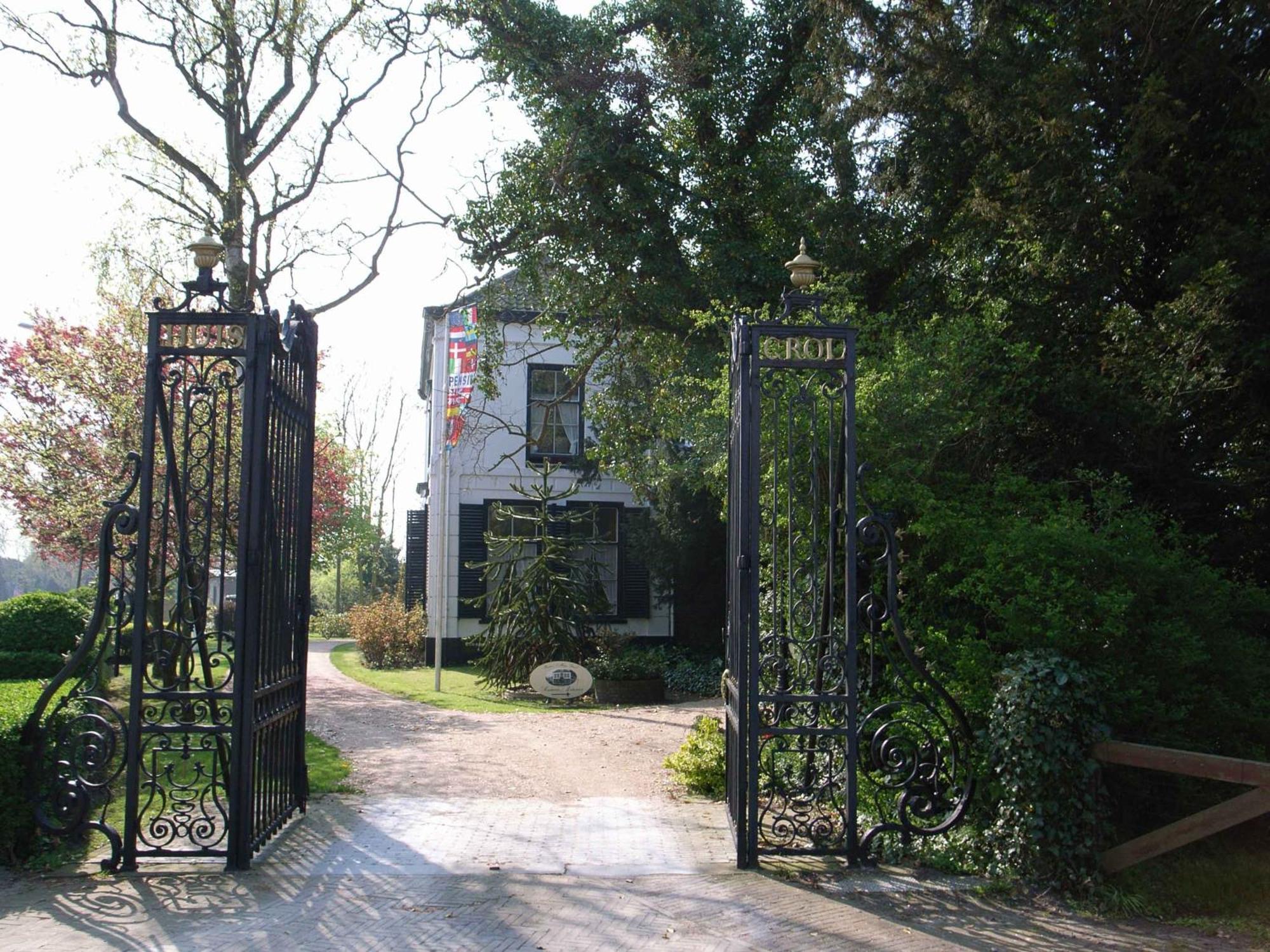 Hotel Pension 'T Huys Grol Renesse Esterno foto